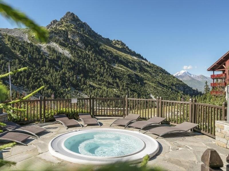 Mountain view, Swimming pool