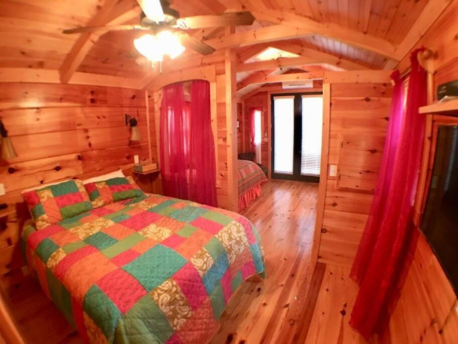 Gypsy Cottage Near the Smokies #15 Queenie House in Sevier County