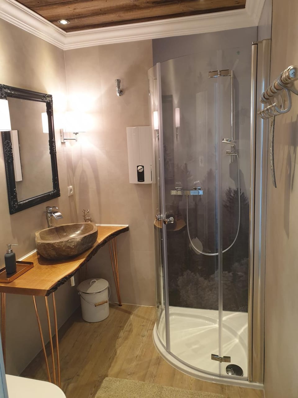 Shower, Toilet, Bathroom