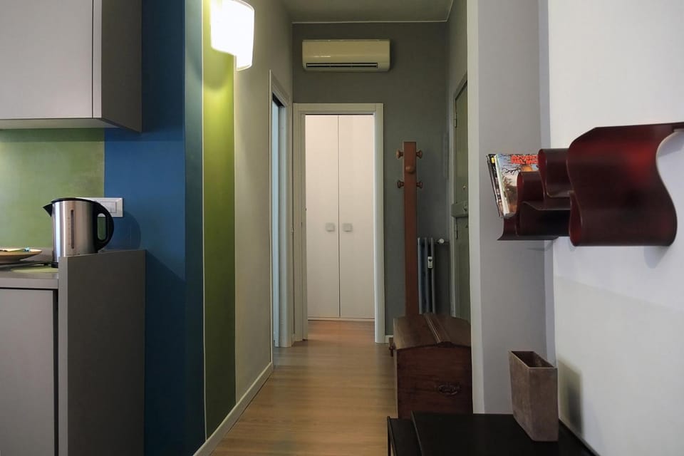 Dante 12 Apartment in Lombardy