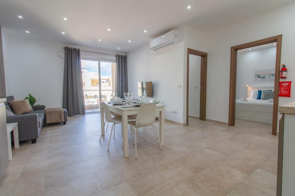 Balcony/Terrace, Living room, Dining area