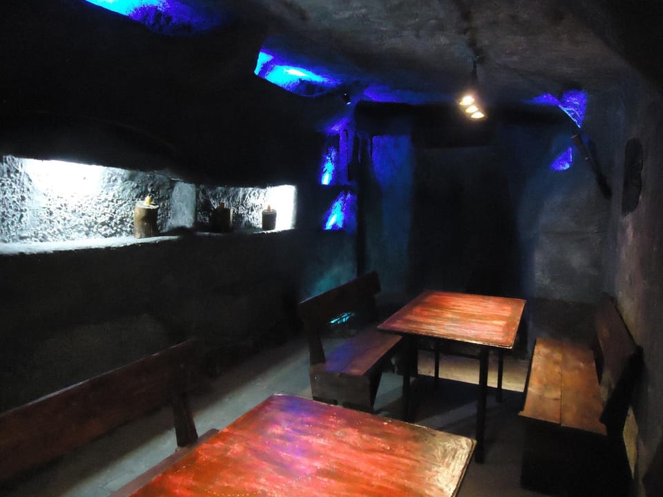 Lounge or bar, Evening entertainment