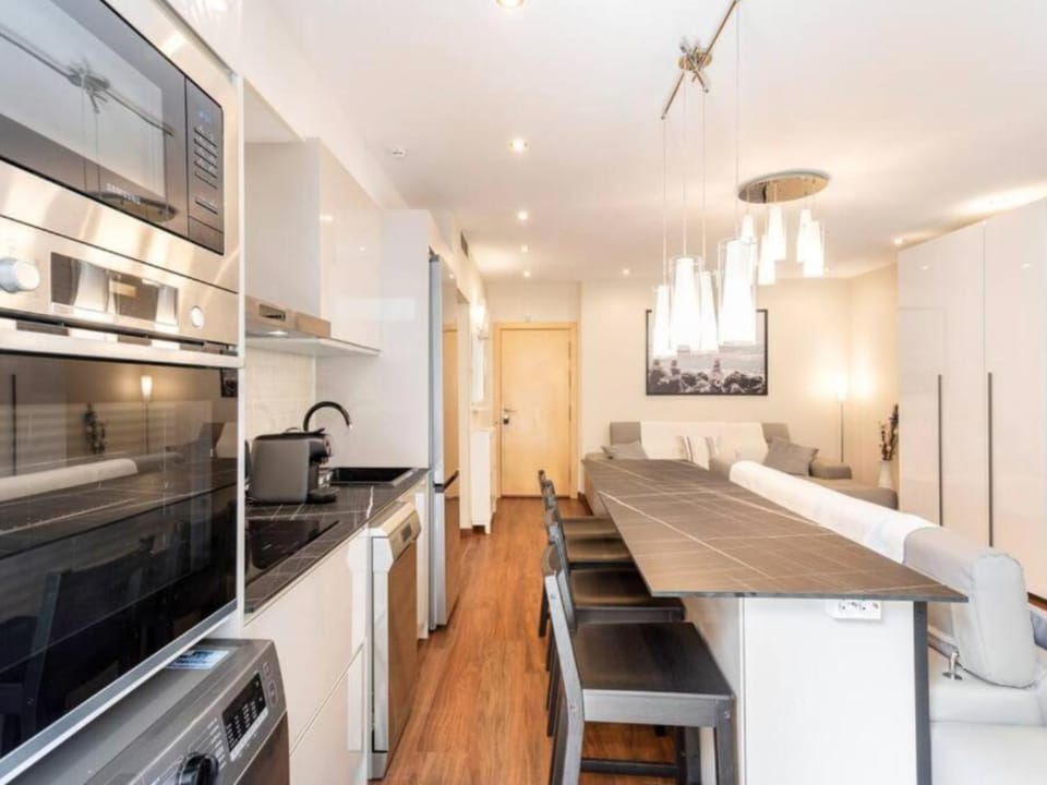 Dining area, dishwasher, oven, stove