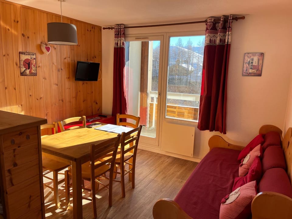 Alpe d'Huez - Confortable appartement à 150m des pistes - la Marmotte en Folie Apartment in Huez