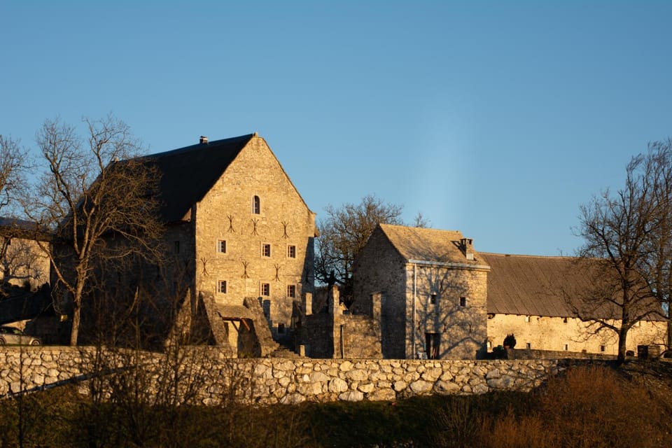 Property building, Day, Landmark view