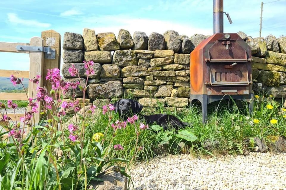 The Studio at Stoodley Pike View Apartment in Calderdale