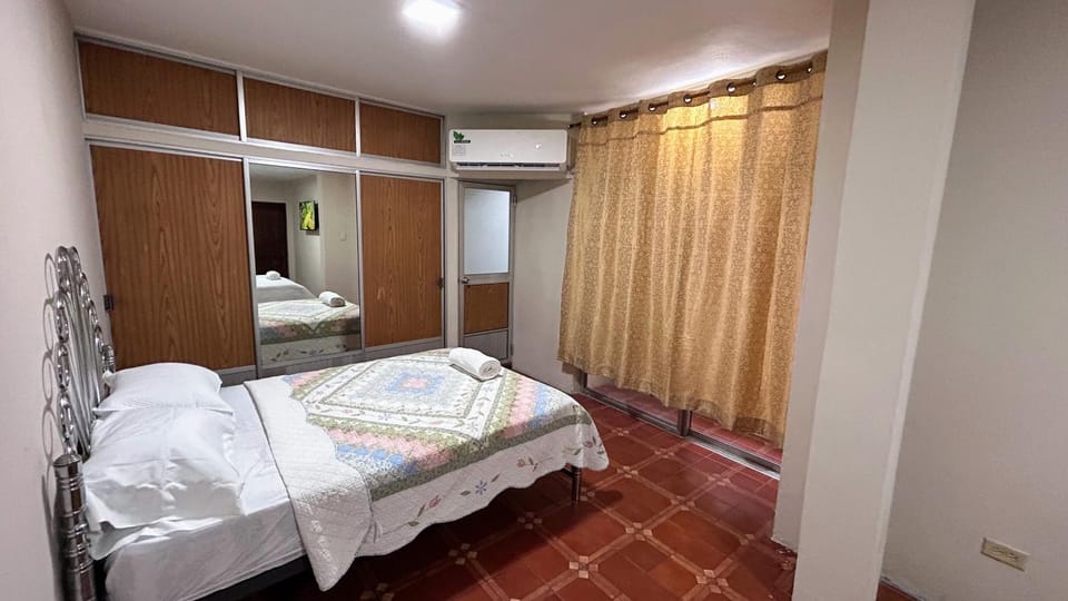 Bed, Bedroom, wardrobe, air conditioner