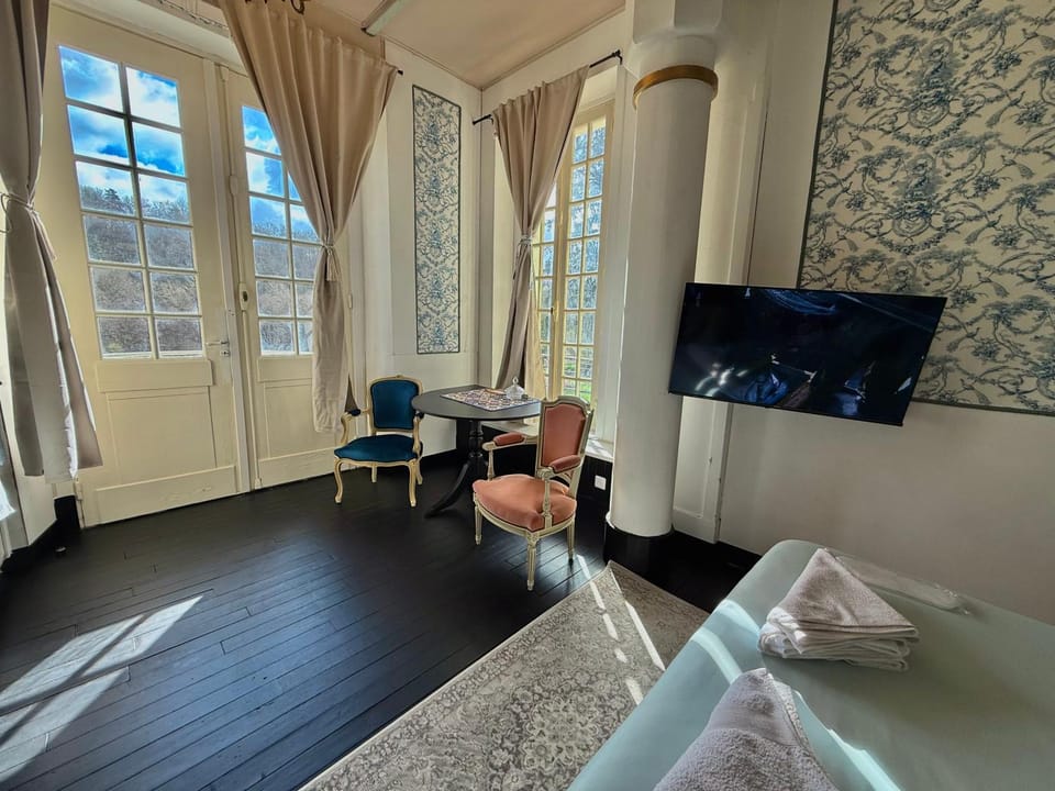 Domaine Jasseix Country House in Auvergne-Rhône-Alpes