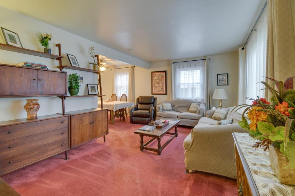 Convenient, Pet-Friendly Rochester Vacation Rental House in Brighton