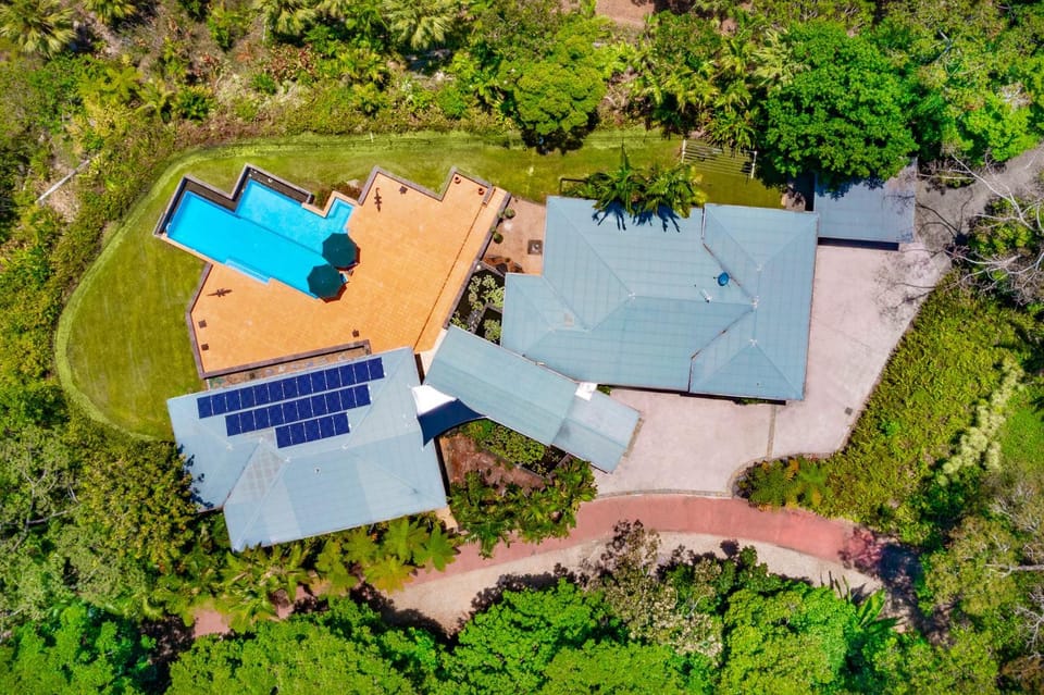 Day, Natural landscape, Bird's eye view, Pool view, Swimming pool