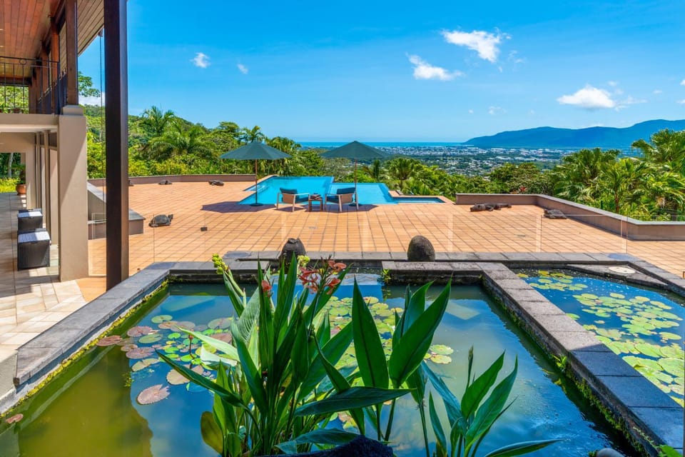 Property building, Patio, Natural landscape, View (from property/room), City view, Mountain view, Pool view, Sea view, Swimming pool, sunbed