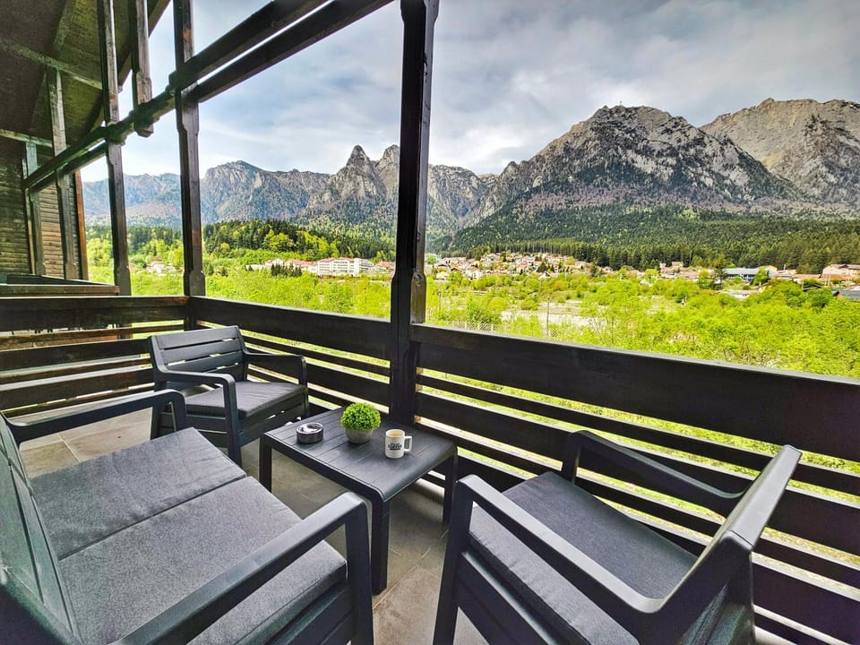 Landmark view, Mountain view, River view