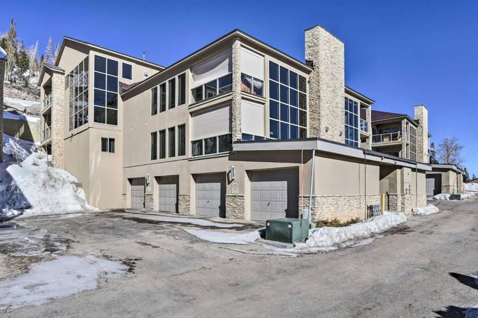 The Lofts #8d - Right by Ski Lifts House in Brian Head