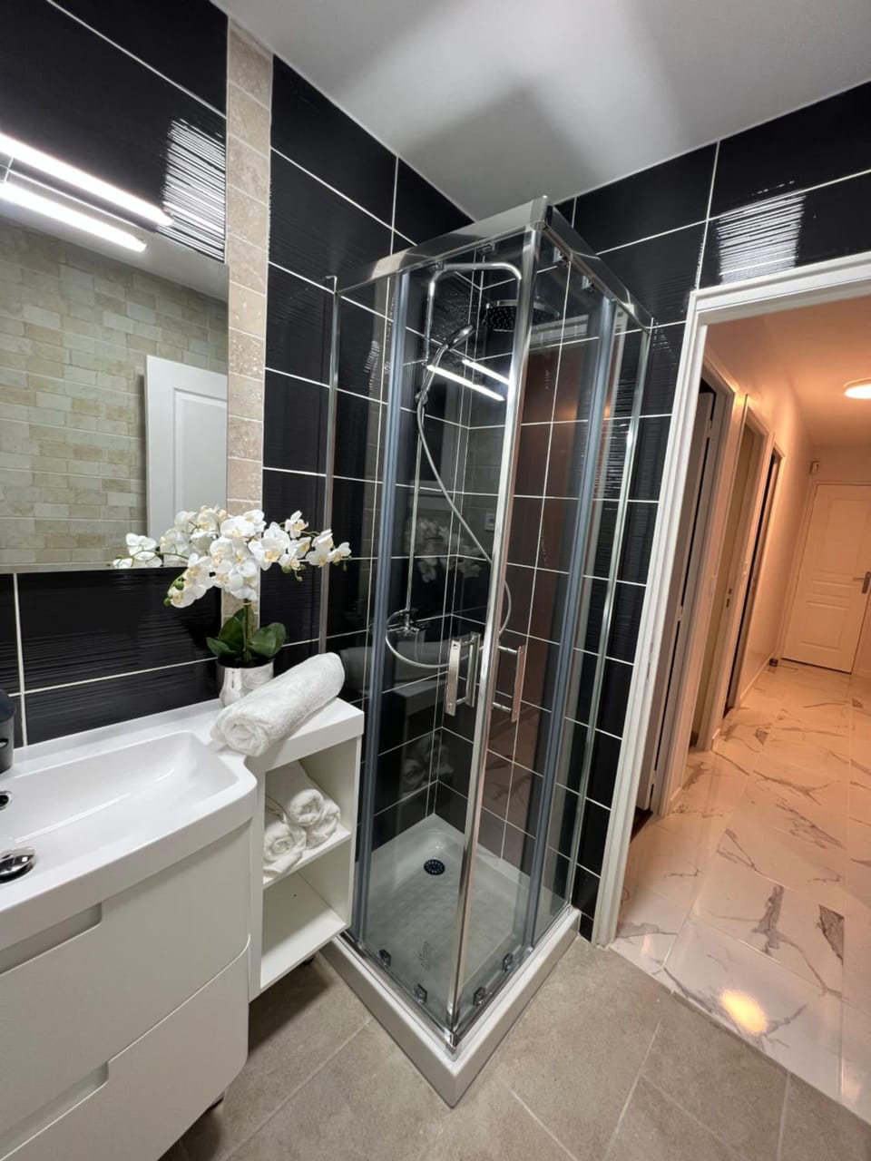 Lusyana Villa in Brittany