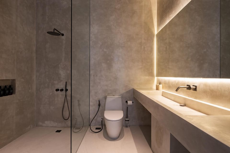 Shower, Toilet, Bathroom