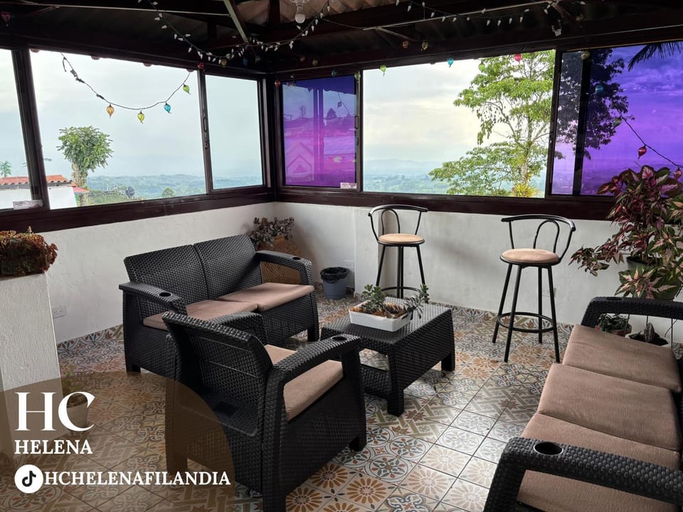 Balcony/Terrace, Living room, Mountain view