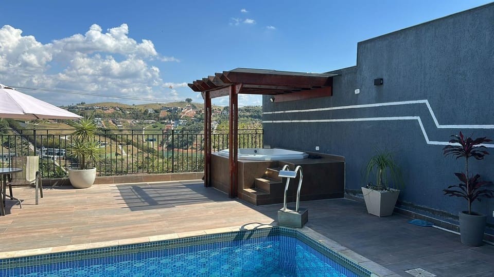 Chácara Gama em condomínio Igarata-SP - Jacuzzi com hidromassagem, piscina e sauna House in Sao Jose dos Campos