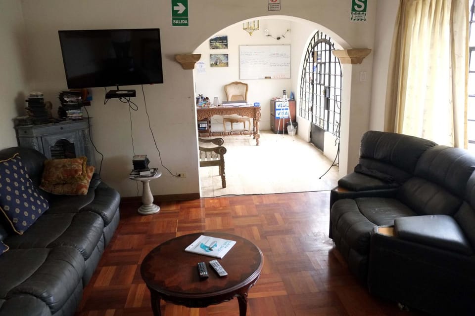 Communal lounge/ TV room