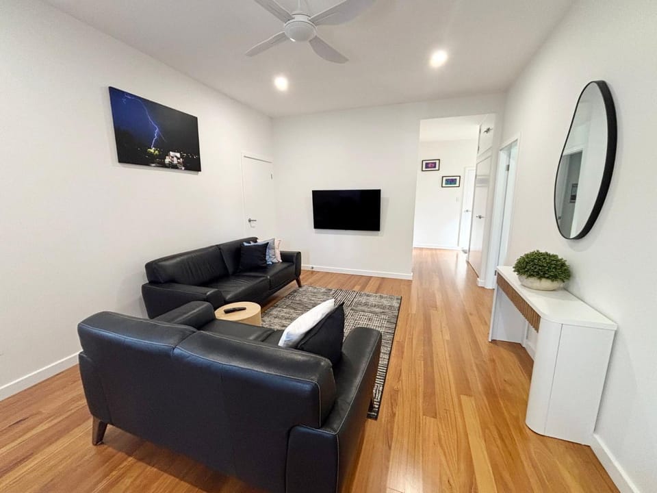 Loveday on Landsborough House in South West Rocks