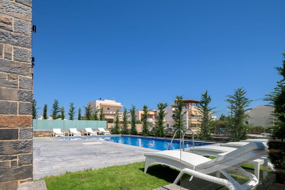 Patio, Balcony/Terrace, Pool view, sunbed