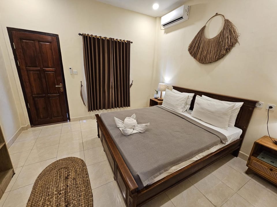 Bedroom, air conditioner