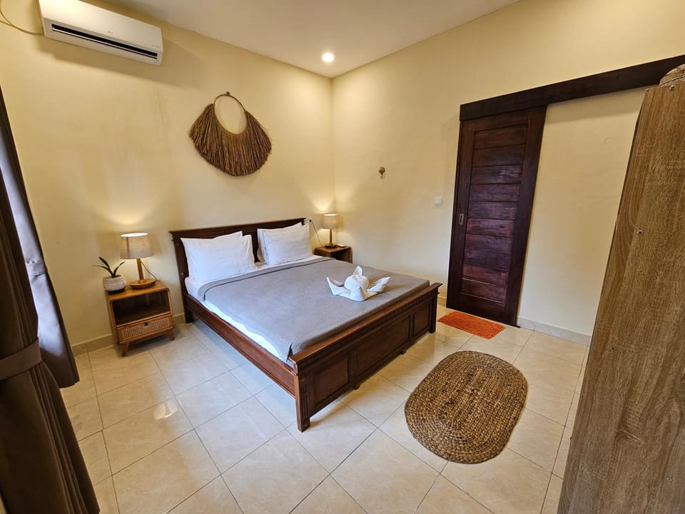 Bedroom, air conditioner
