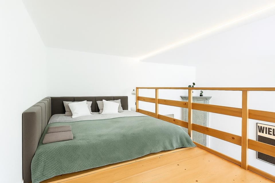 Apartament przy Wawelu 80 m2 6 osób Kazimierz Apartment in Krakow