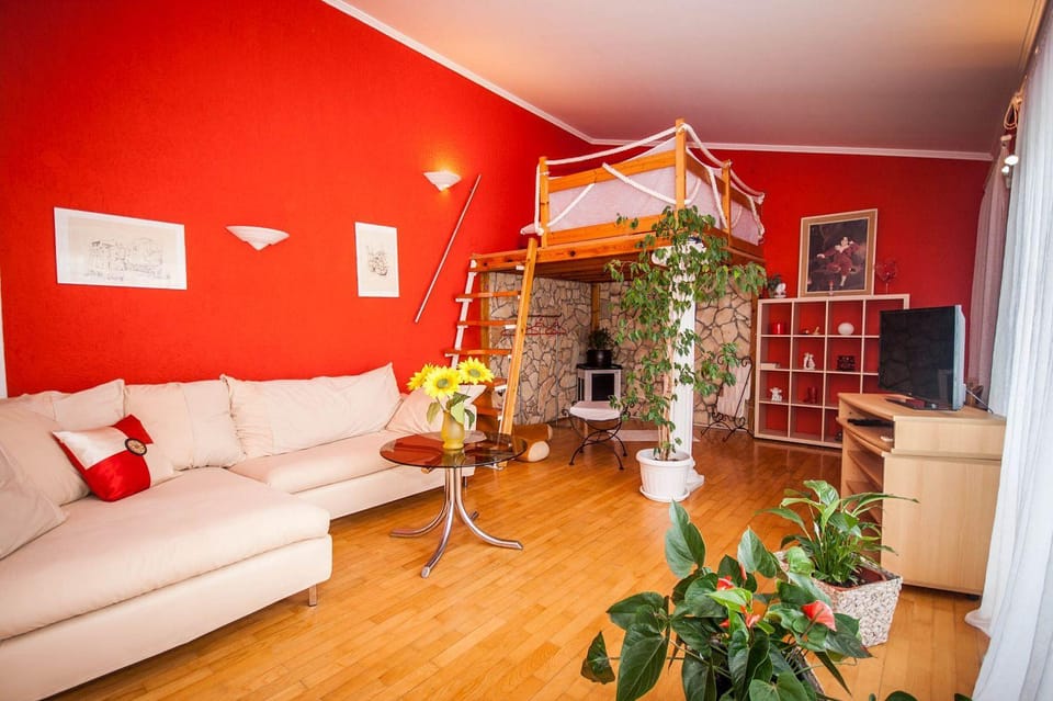 Schönes Apartment mit Klima, WLAN, Haustiere erlaubt Apartment in Lika-Senj County