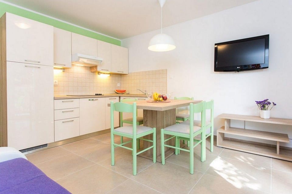 200 Meter bis zum kristallklaren Meer Apartment in Lika-Senj County