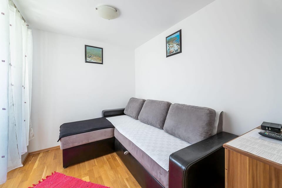 Erste Reihe zum Meer Apartment in Lika-Senj County