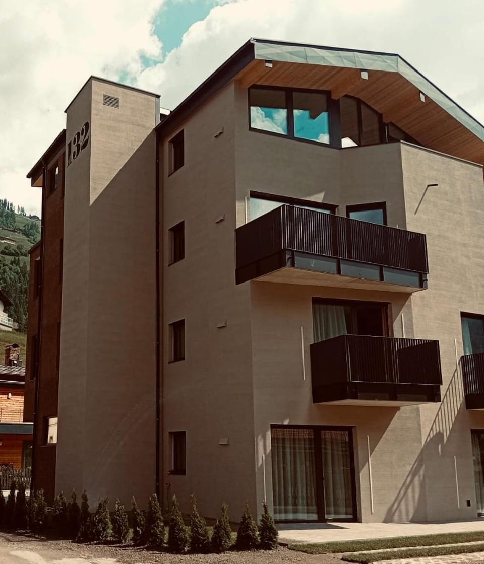Property building, Day