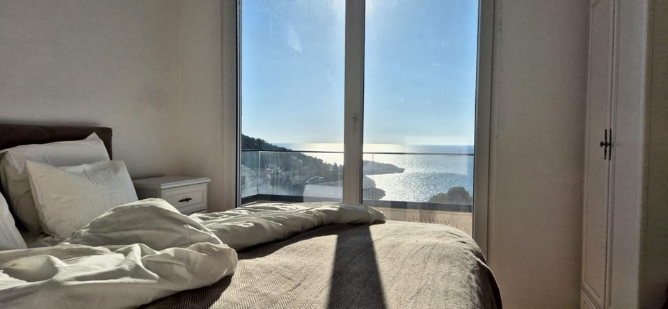 Natural landscape, Summer, Photo of the whole room, Bedroom, Pool view, Pool view, Sea view, Sea view, Swimming pool, Swimming pool