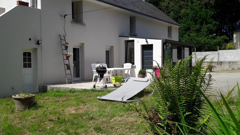 Garden, sunbed