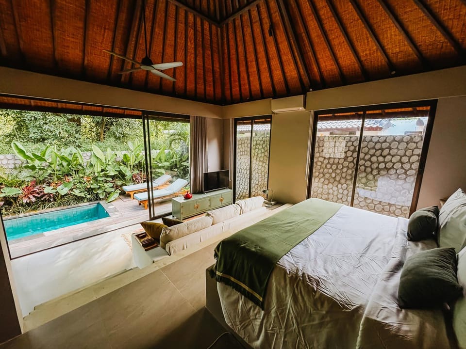 Property building, Bedroom, Garden view, Pool view, Swimming pool