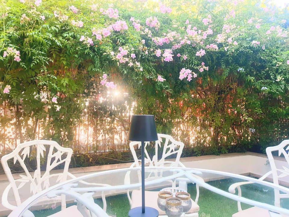 Urbe10 Pries Garden Apartment in Malaga