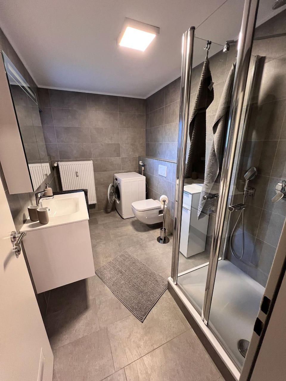 Shower, Toilet, Bathroom