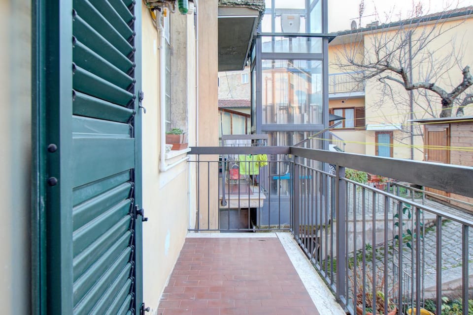 Property building, View (from property/room), Balcony/Terrace