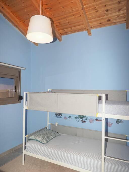 Beautiful House, Salamina House in Islands