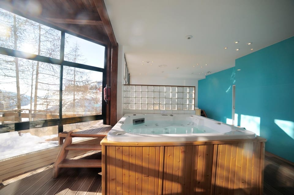 Hot Tub