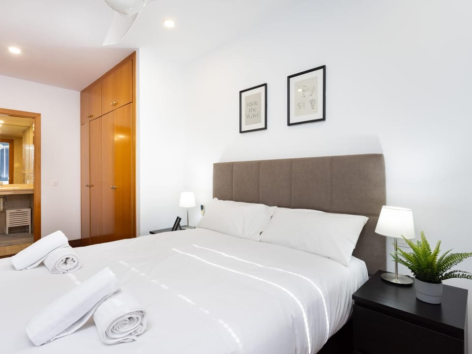 Bed, Bedroom, wardrobe