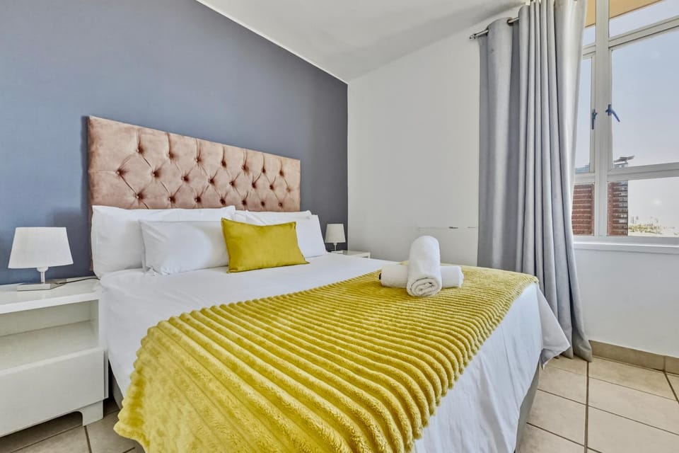 Tenbury by the beachfront 806 Apartment in Durban