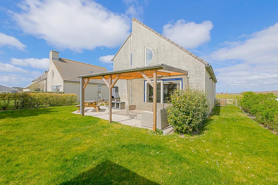Villa Mooy met sauna - Landal park Ooghduyne Julianadorp aan Zee House in Julianadorp