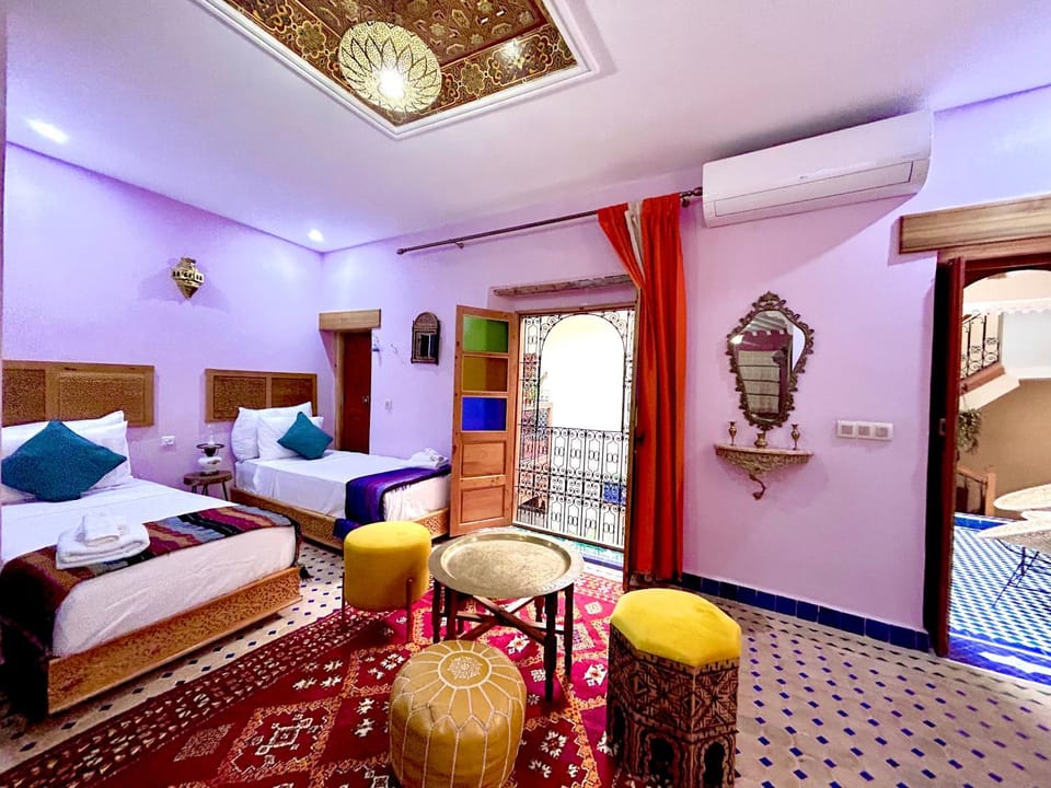 Bed, Seating area, Bedroom, air conditioner