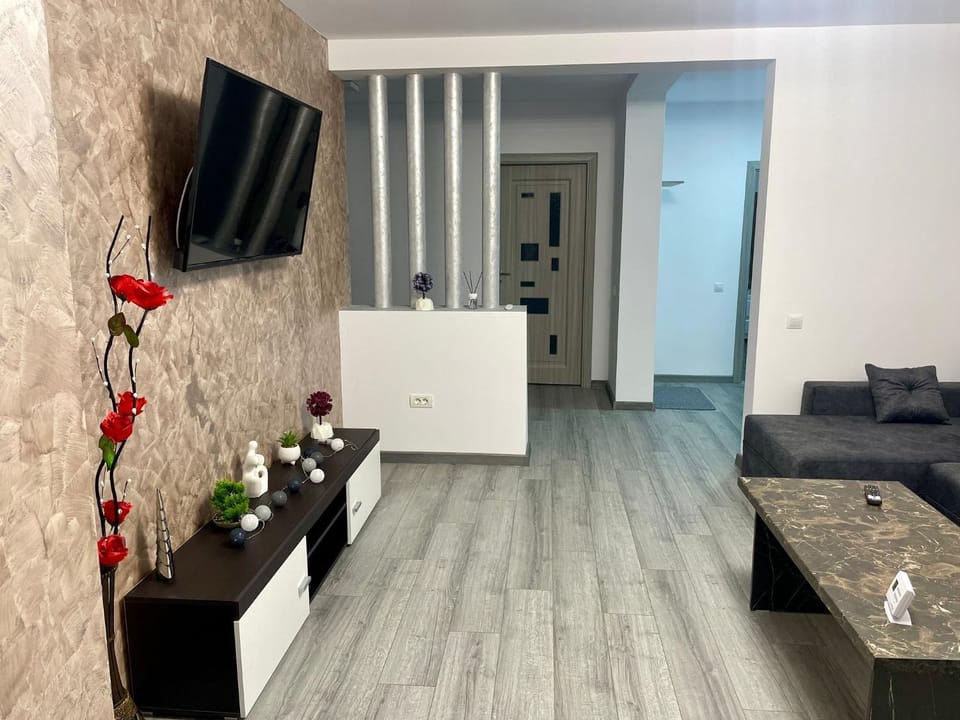 Communal lounge/ TV room, TV and multimedia, Living room, Seating area