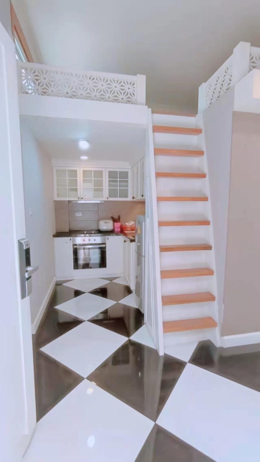 Kitchen or kitchenette, kitchen