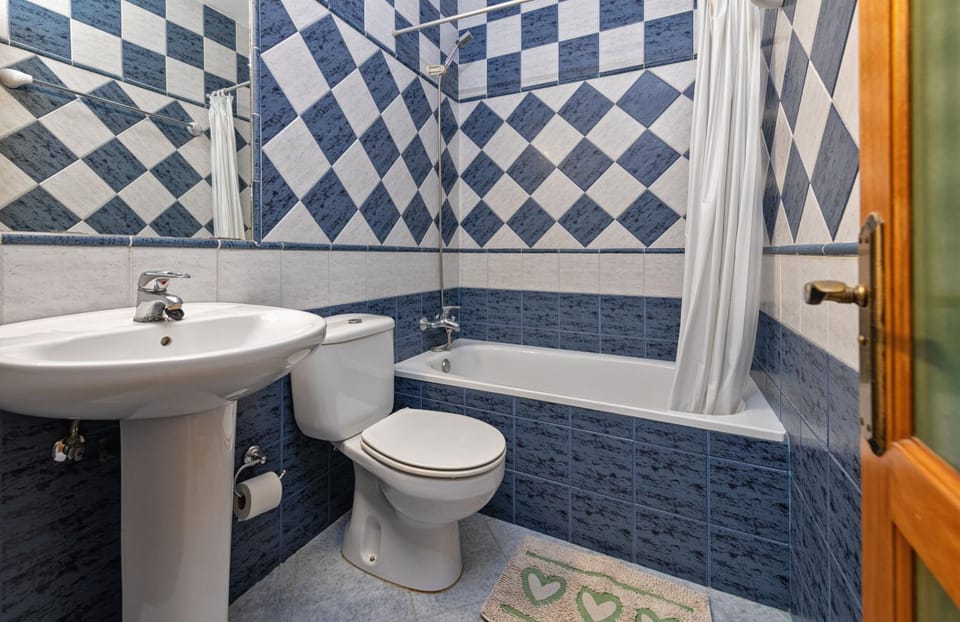 Toilet, Bathroom, Bath