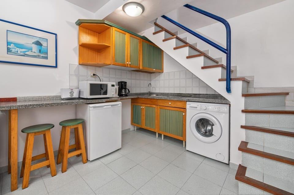 microwave, washing machine, kitchen