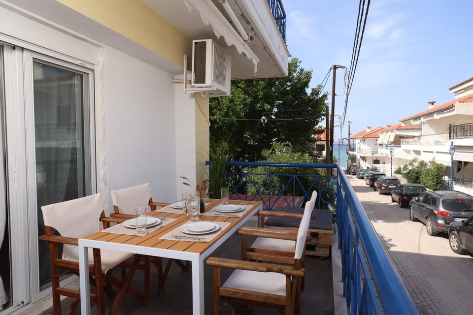 Patio, View (from property/room), Balcony/Terrace, Dining area