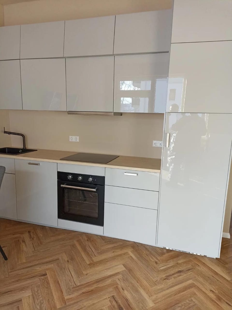 Kitchen or kitchenette, Living room