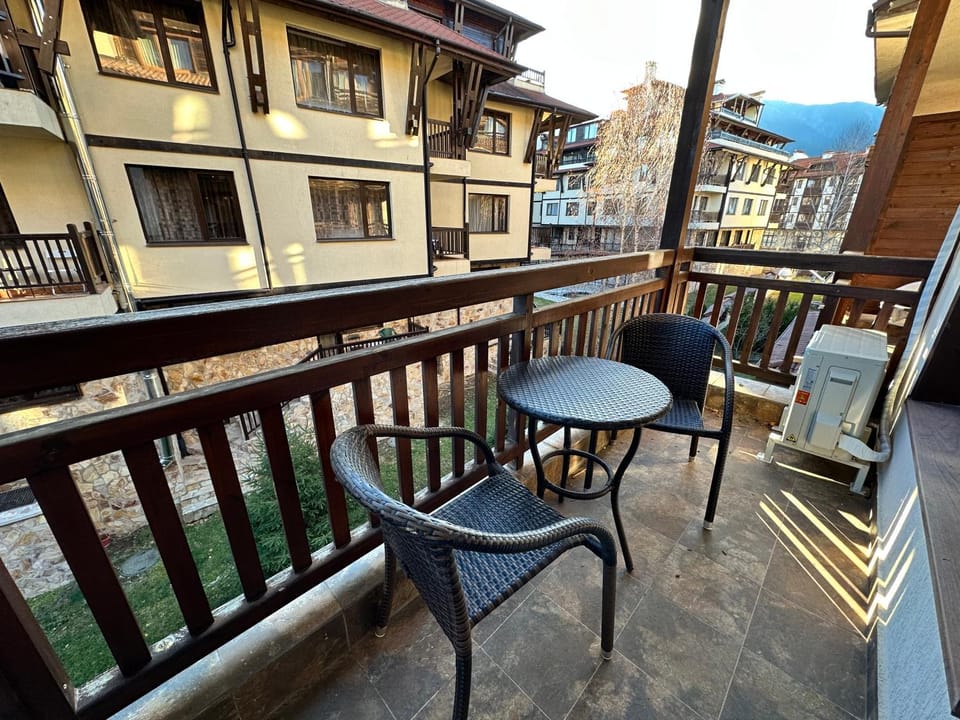 Patio, Day, View (from property/room), Balcony/Terrace